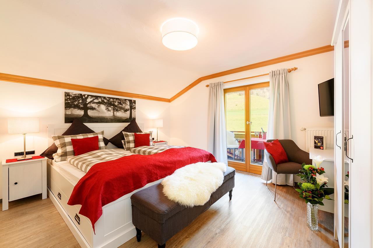 "Haus Berktold" - Annehmlichkeiten Von 4-Sterne Familien-Und Wellnesshotel Viktoria Koennen Mitbenutzt Werden Oberstdorf Extérieur photo